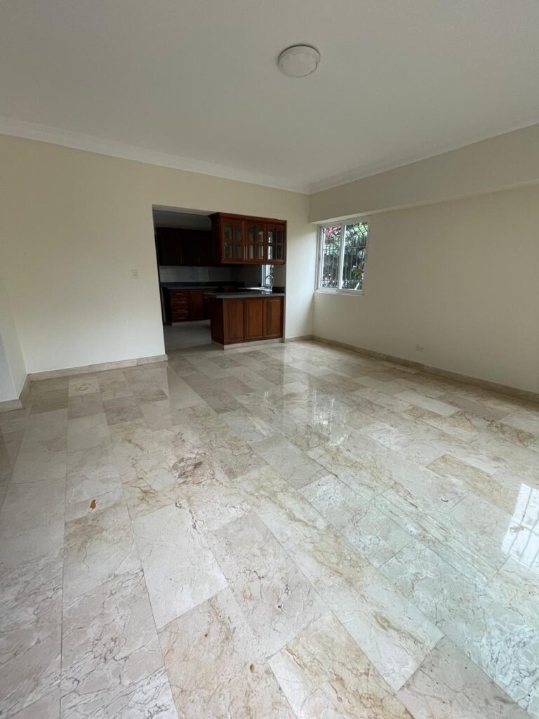 apartamentos - 2734- APTO. EN URB. REAL, STO. DGO.  3