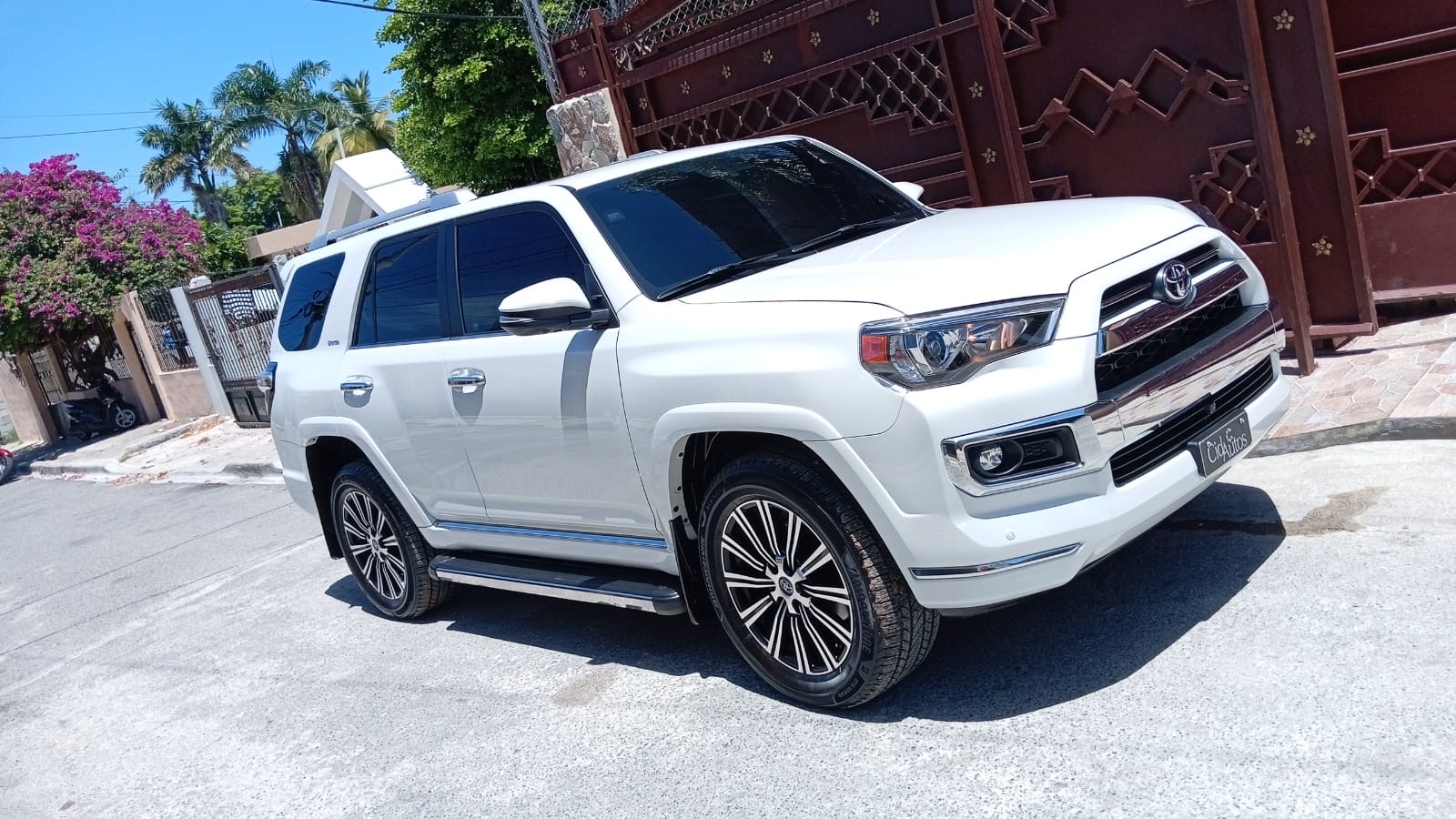 jeepetas y camionetas - TOYOTA 4RUNNER 2024 LIMITED 1
