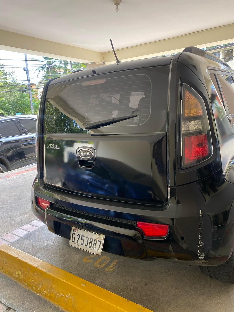 jeepetas y camionetas - Vendo Kia Soul 2011 color negro 1