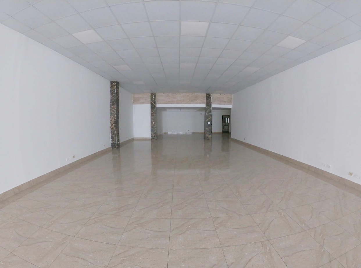 oficinas y locales comerciales - Local espacio abierto en Naco 2