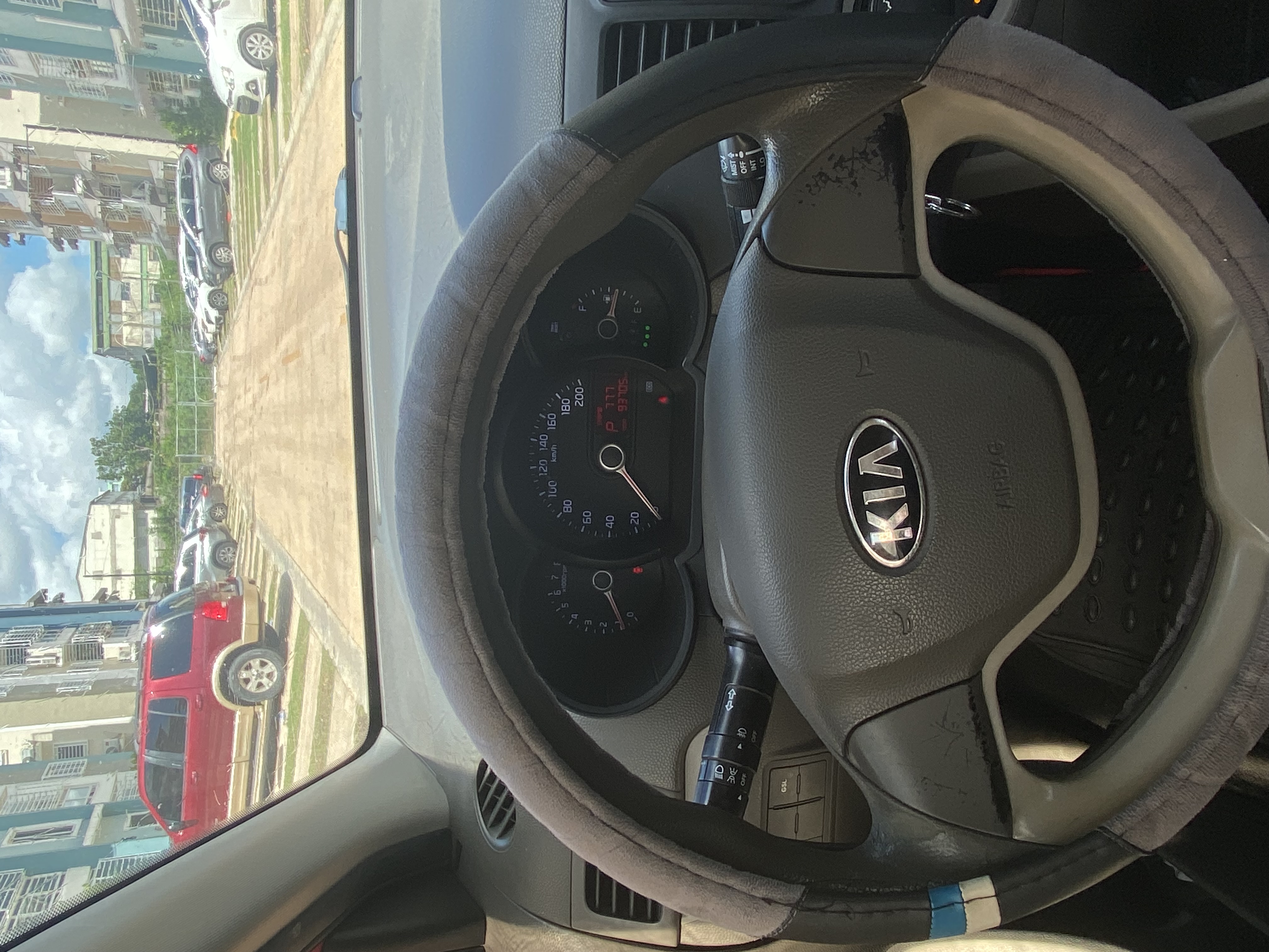 carros - Vendo Kia Morning en buenas condiciones  3