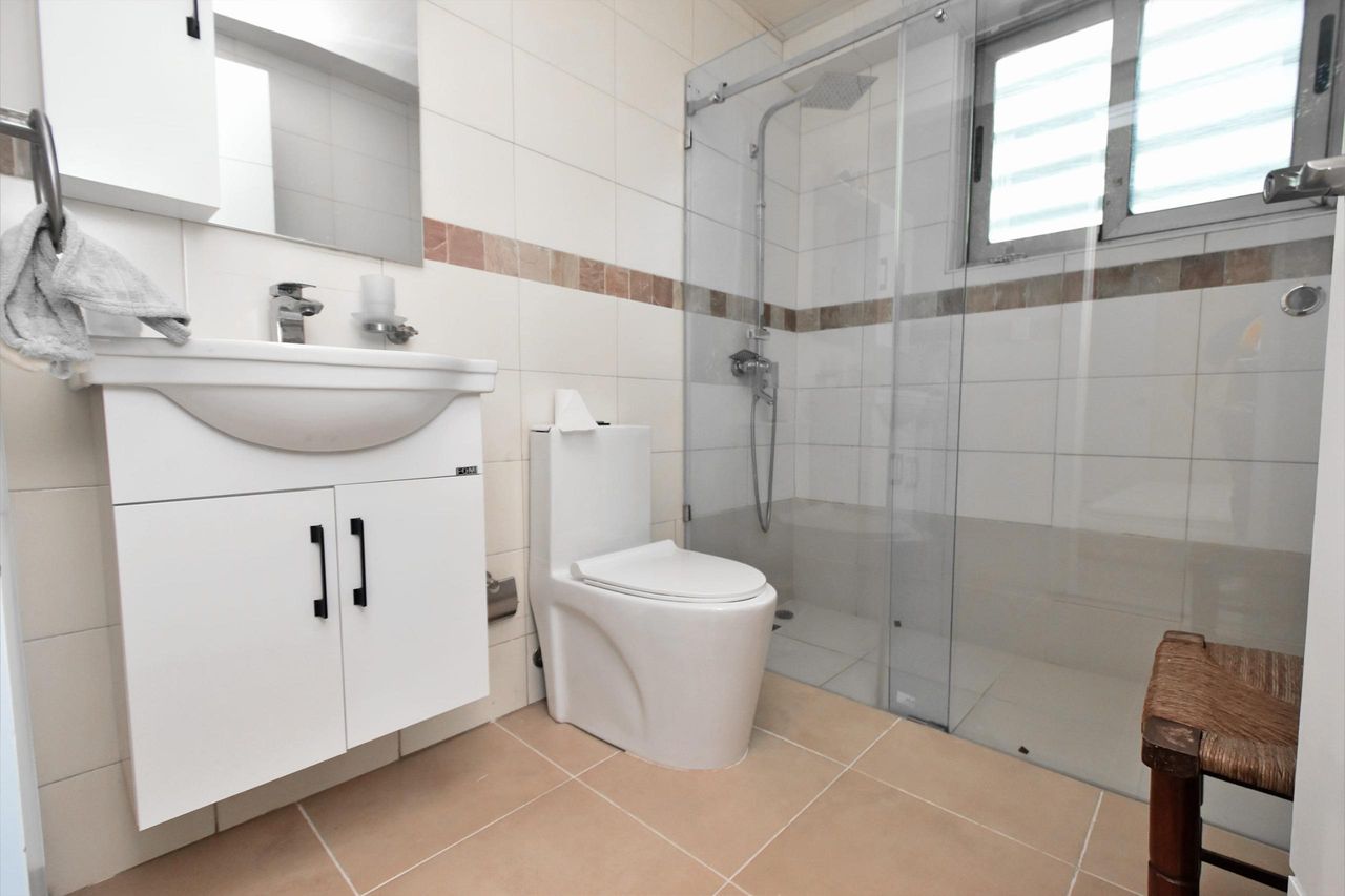 apartamentos - Espacioso apto en torre familiar en la mejor zona  5