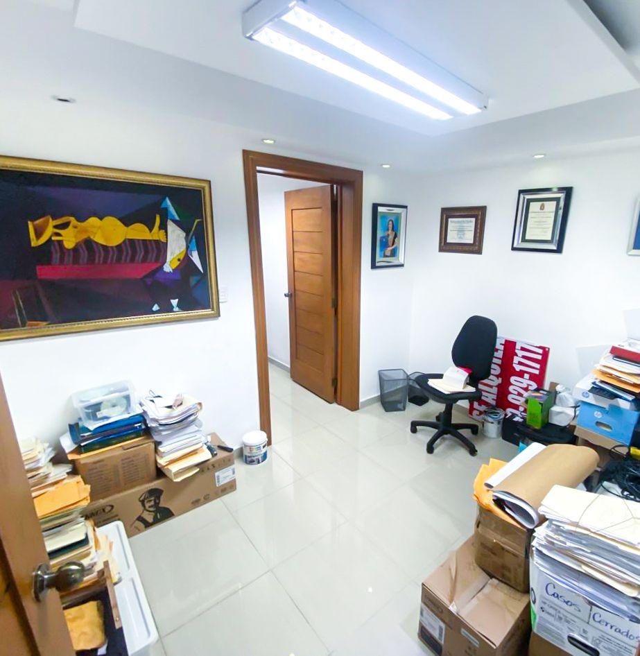 oficinas y locales comerciales - Naco local comercial 1er nivel 113m2  3