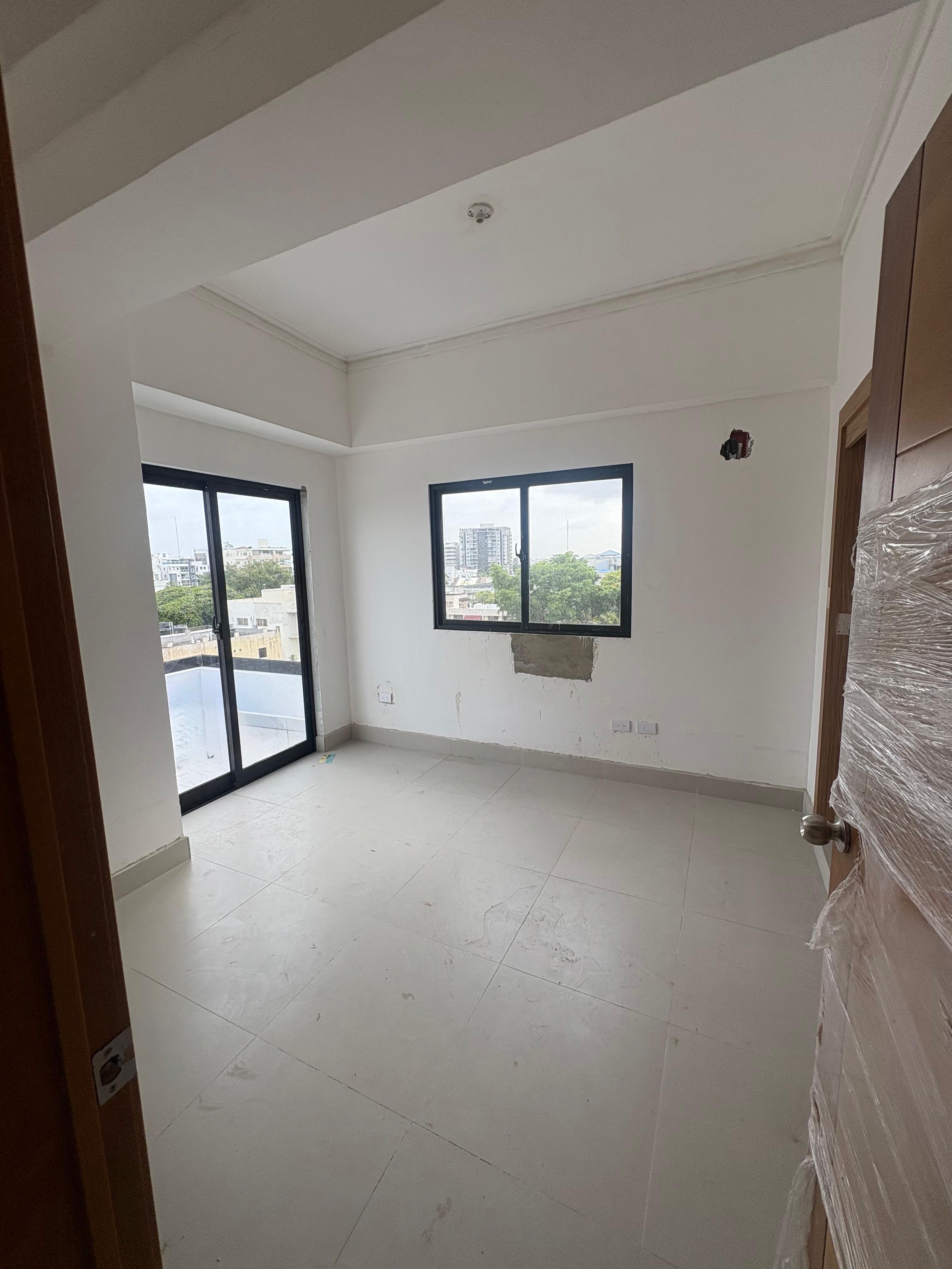 apartamentos - Se alquila apartamento nuevo en el Millón  4