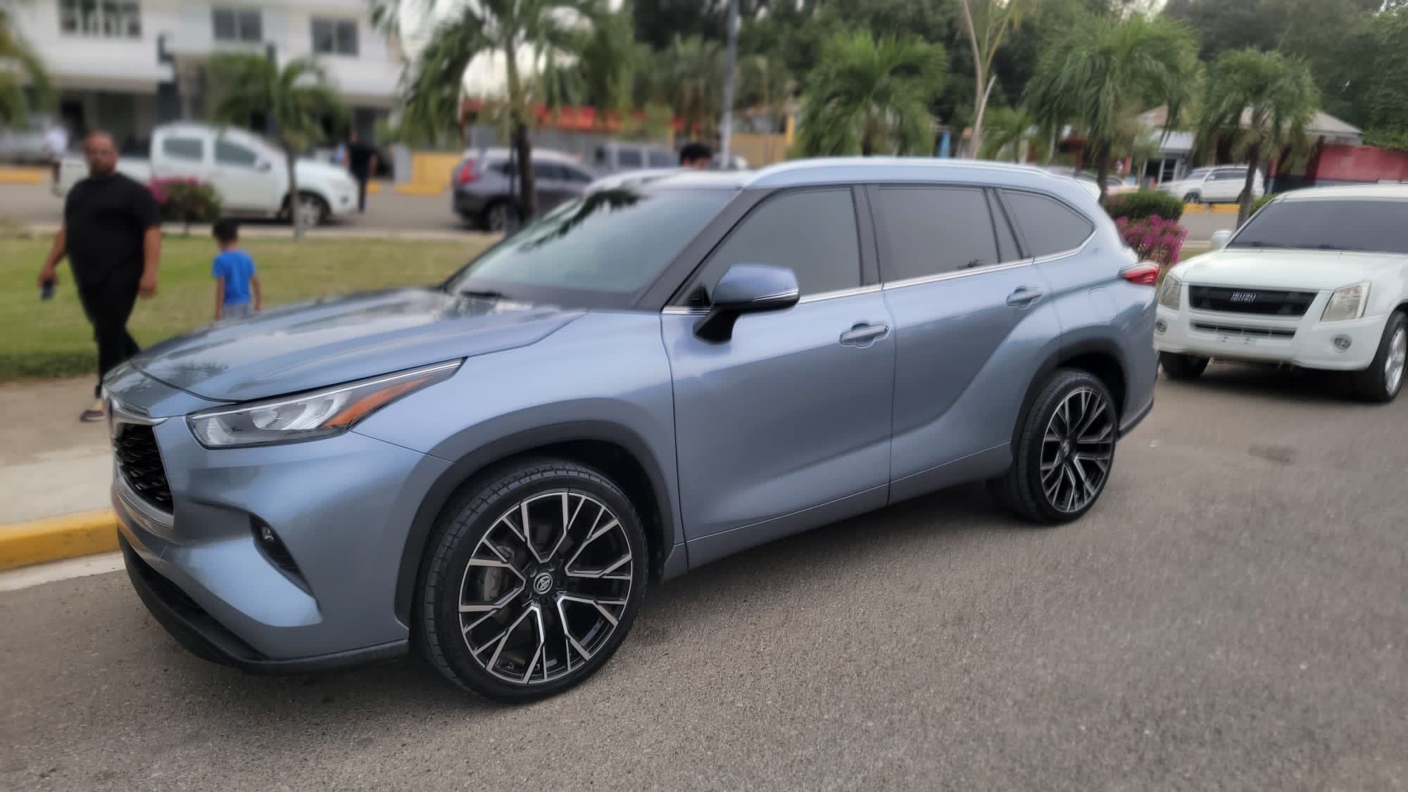 jeepetas y camionetas - Toyota higlander xle 2020 2