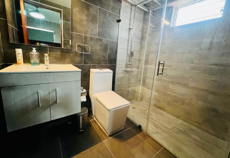 apartamentos - Alquiler de Apartamento Vacio en Evaristo Morales 9