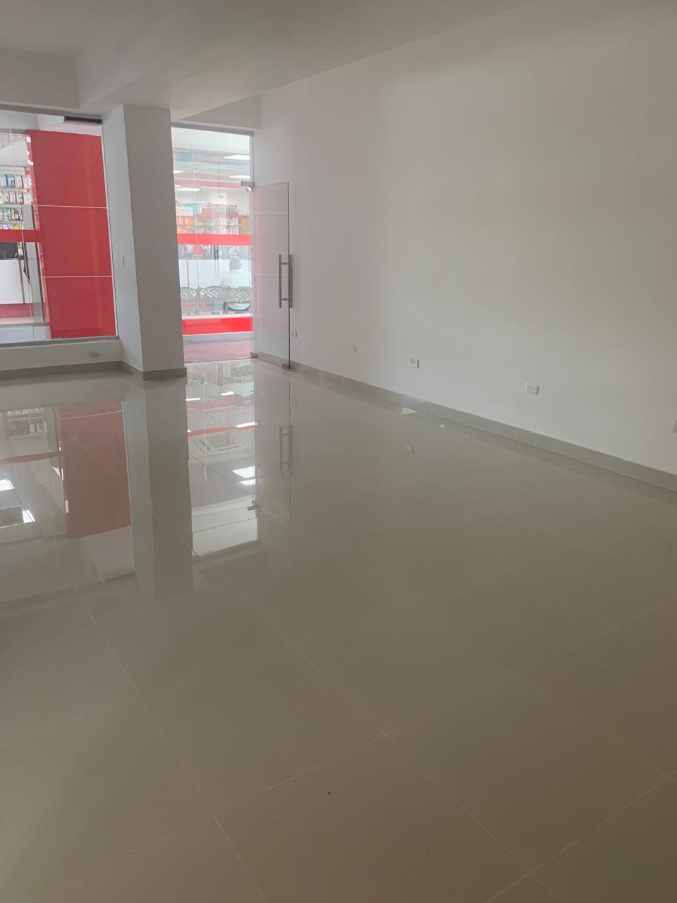oficinas y locales comerciales - Alquiler Local Comercial, Mirador Sur 2