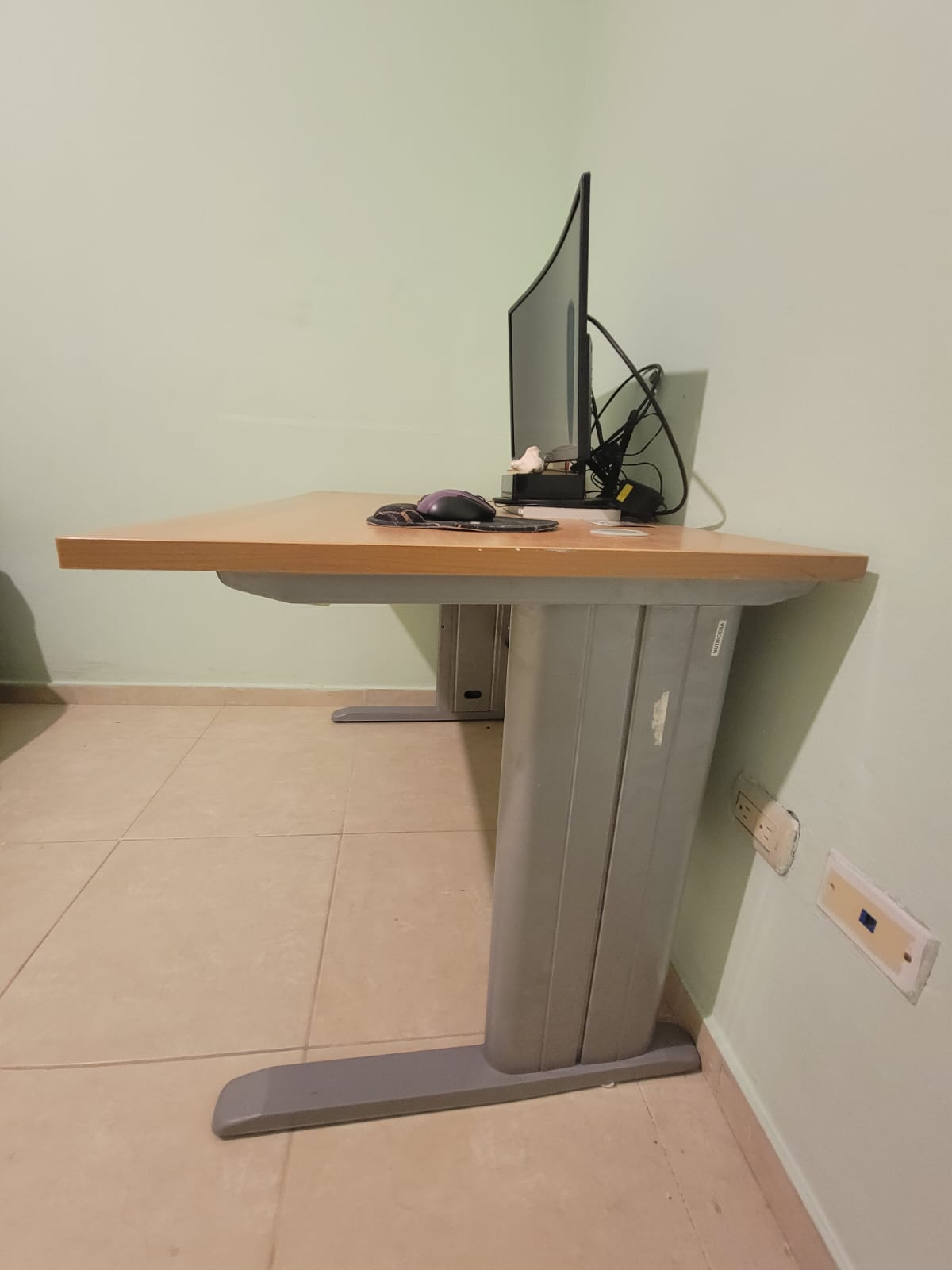 articulos de oficina - Escritorio de oficina con silla 5