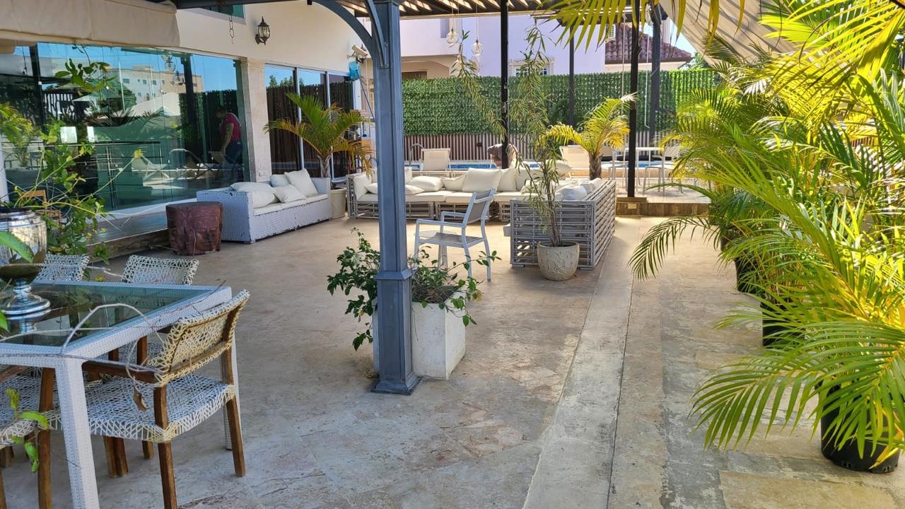 apartamentos - MODERNA Y LUJOSA CASA EN VENTA SANTIAGO. 3