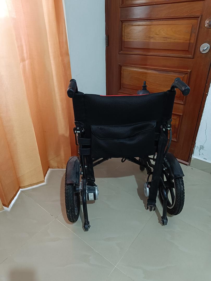 salud y belleza - Se Vende Silla de Ruedas Electrica Marca comfy año 2021 3