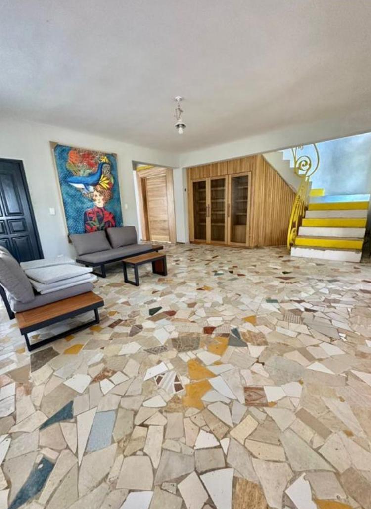casas vacacionales y villas - Exclusiva Villa 3 Niveles AMUEBLADA en Playa Caribe, JUAN DOLIO  9
