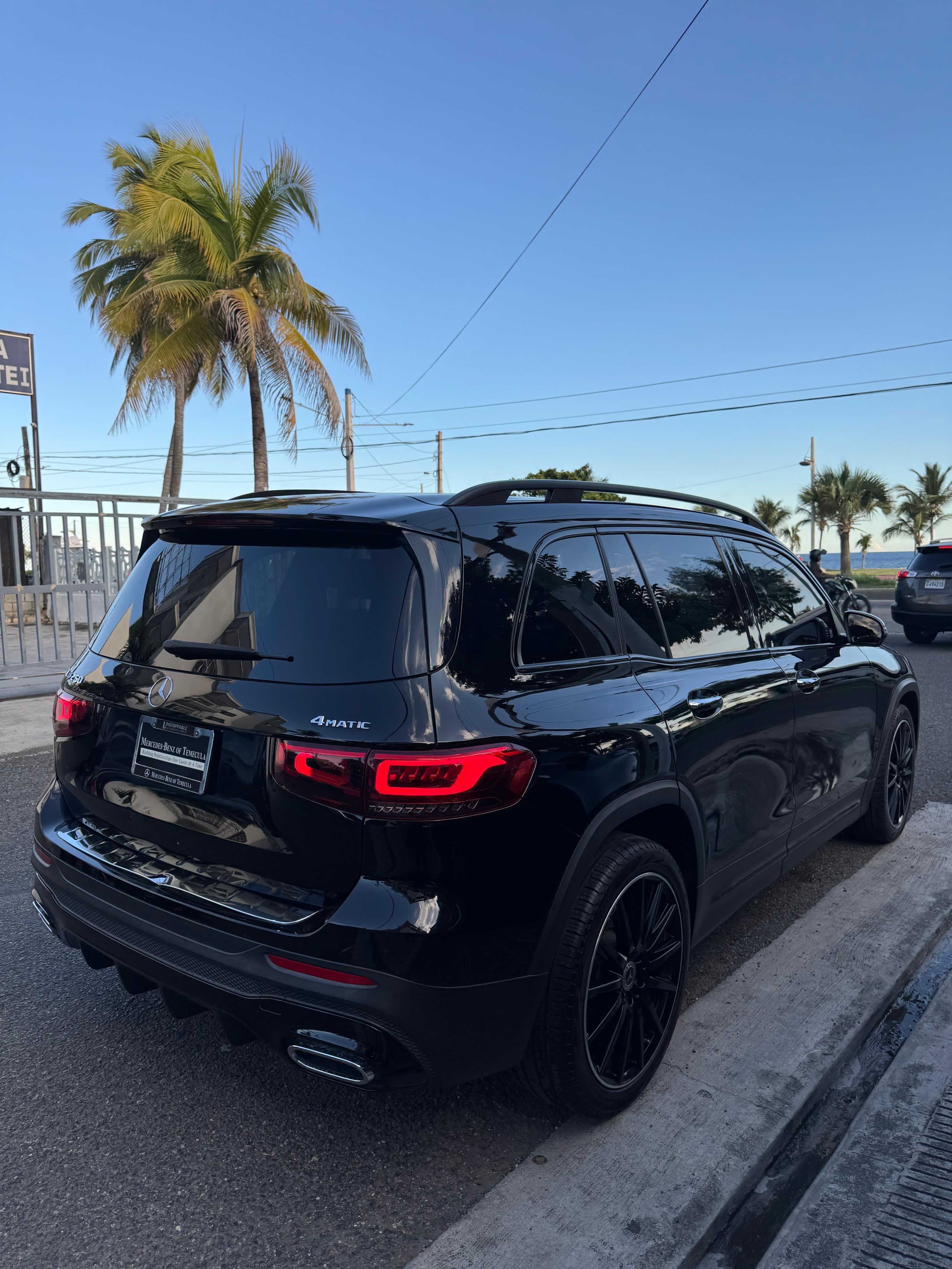 jeepetas y camionetas - MERCEDES-BENZ GLB 250 Amatic  2