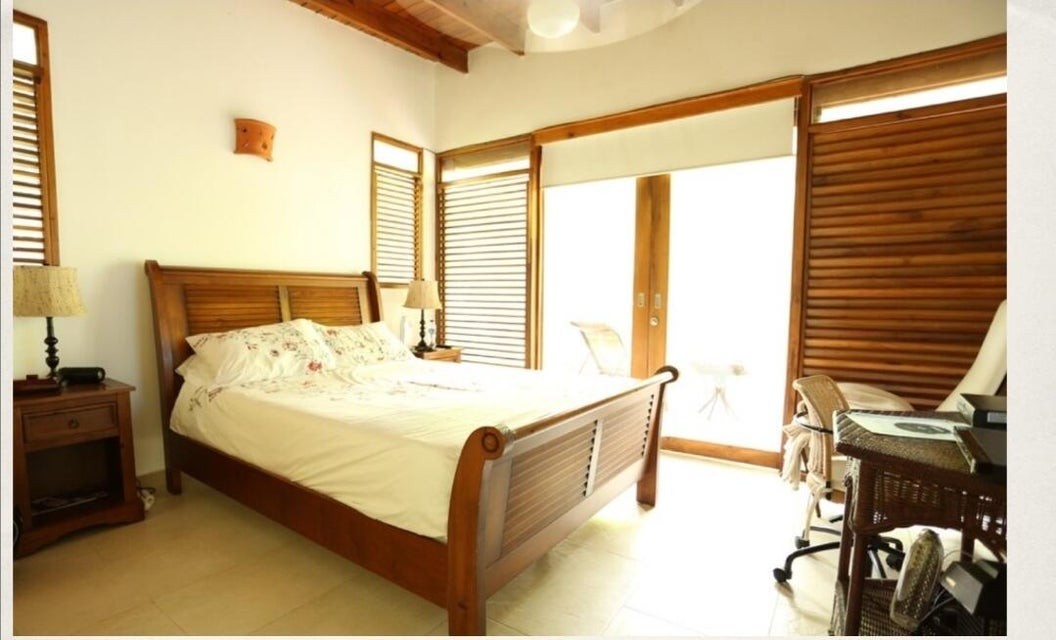 casas - Casa en venta #24-1 con 4 habitaciones, amueblada, aire acondicionado. 6