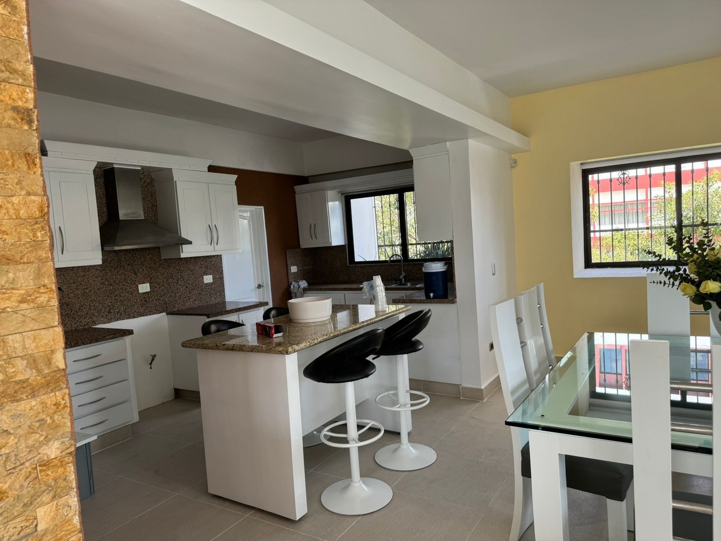 apartamentos - Bella Vista UNICO  6 habitaciones 4 baños 4 parqueos  2