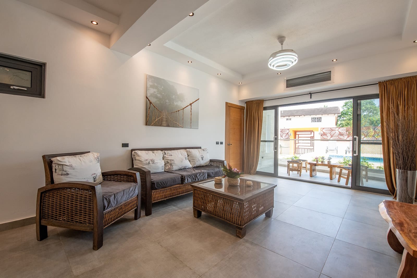 apartamentos - APARTAMENTOS EN LAS TERRENAS, SAMANA
Dos unidades en primeros pisos amueblado 5