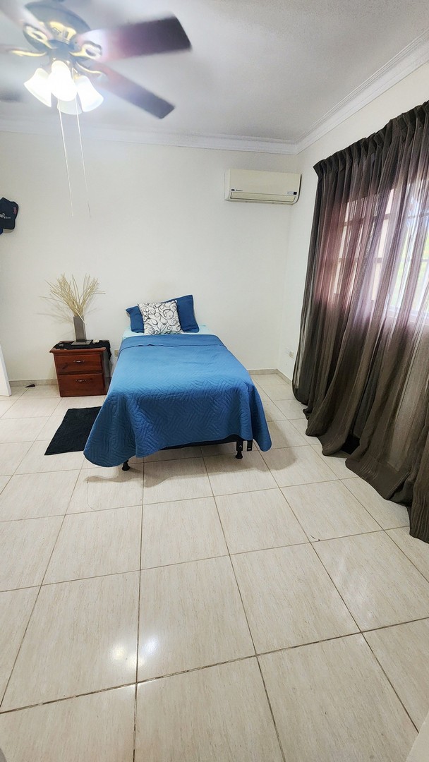casas - Altos de Arroyo Hondo lll 4 habitaciones 5 parqueos 1