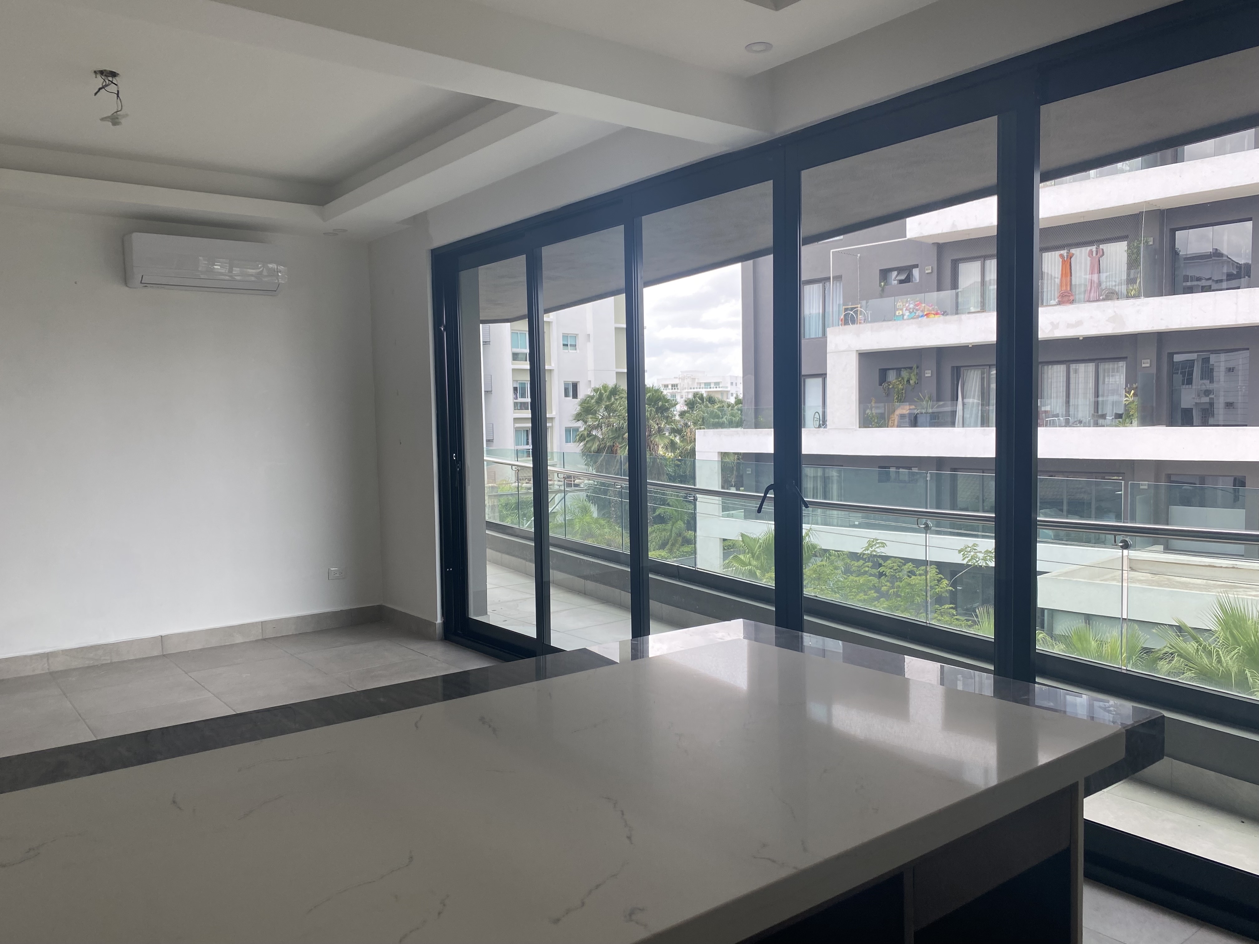 apartamentos - Exclusivo 4to nivel con ascensor privado y 2 parqueos  2