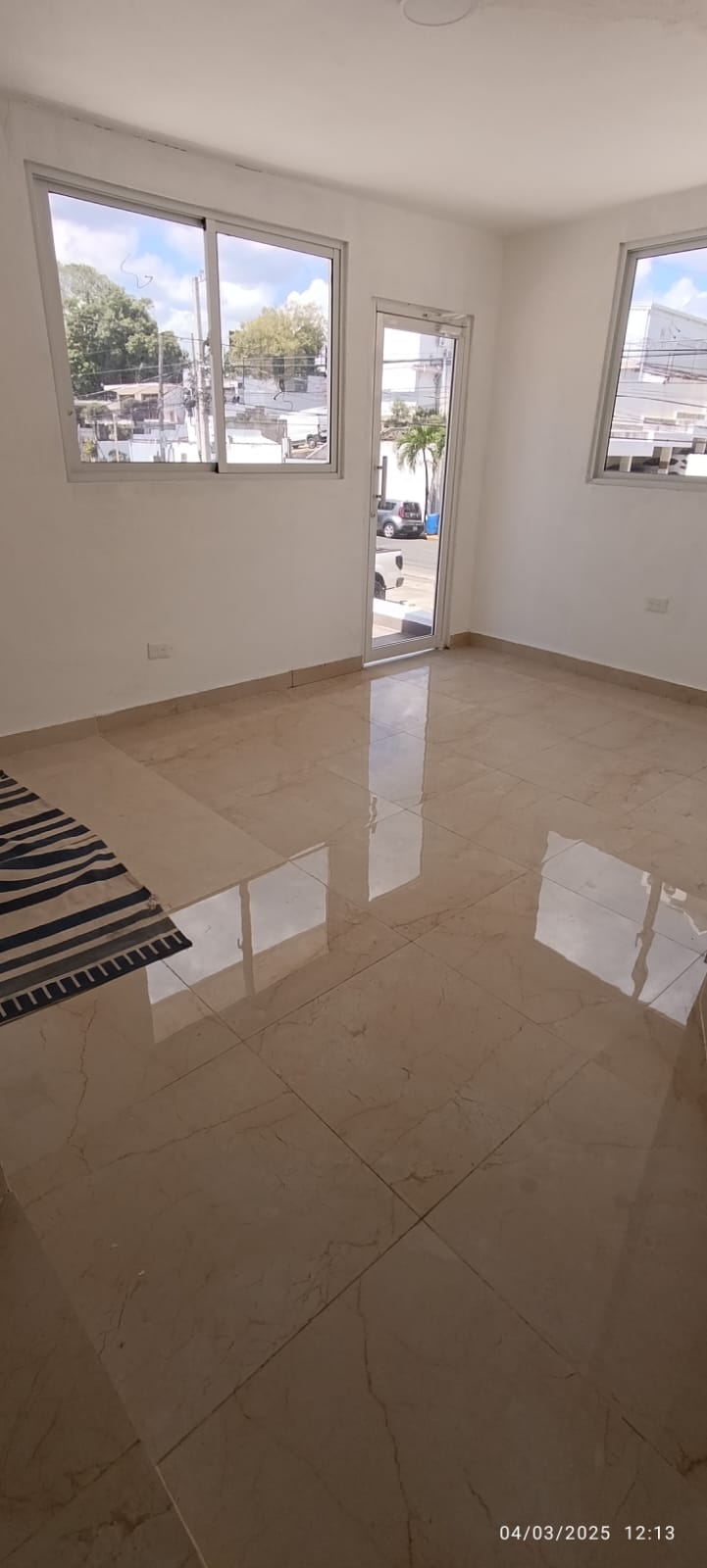 oficinas y locales comerciales - local ideal montar Dealer con 400mts capacidad 30 parqueos 3