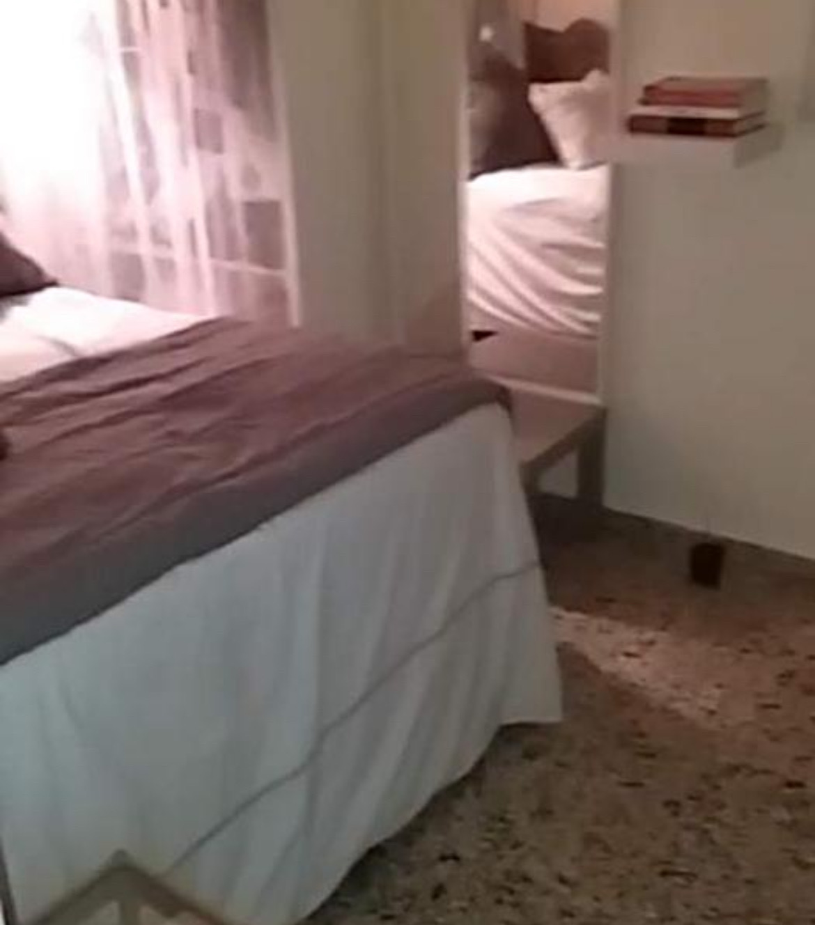 habitaciones y viviendas compartidas - Alquilamos Hab. en Bella Vista Sto. Dgo. a chicas decentes  1