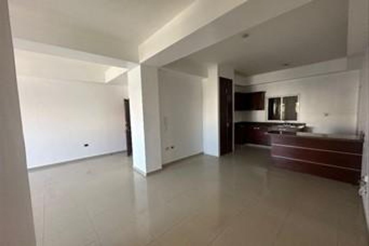 apartamentos - Apartamento en venta en Evaristo Morales 2