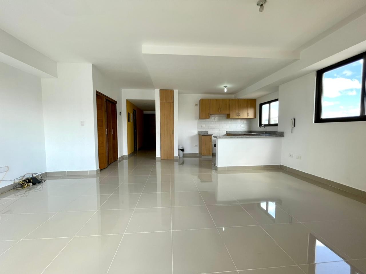 apartamentos - Apartamento con línea blanca en Evaristo Morales 0