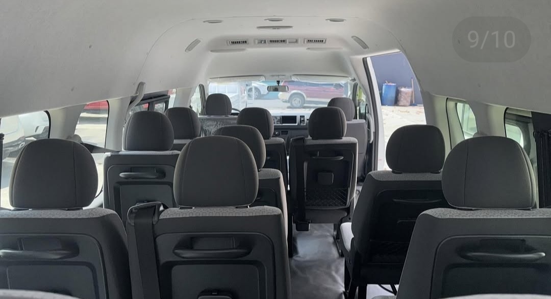 camiones y vehiculos pesados - 2024 Toyota Hiace GL 0Km  3
