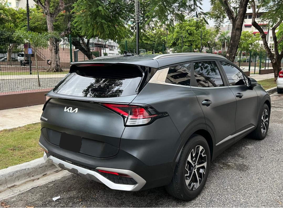jeepetas y camionetas - Kia Sportage 2023 Gris Mate, como nueva 1