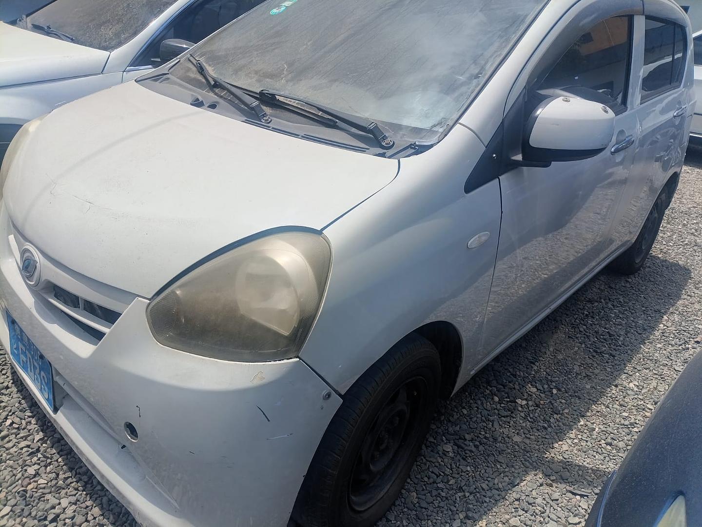 carros - Daihatsu Mira 2014 1