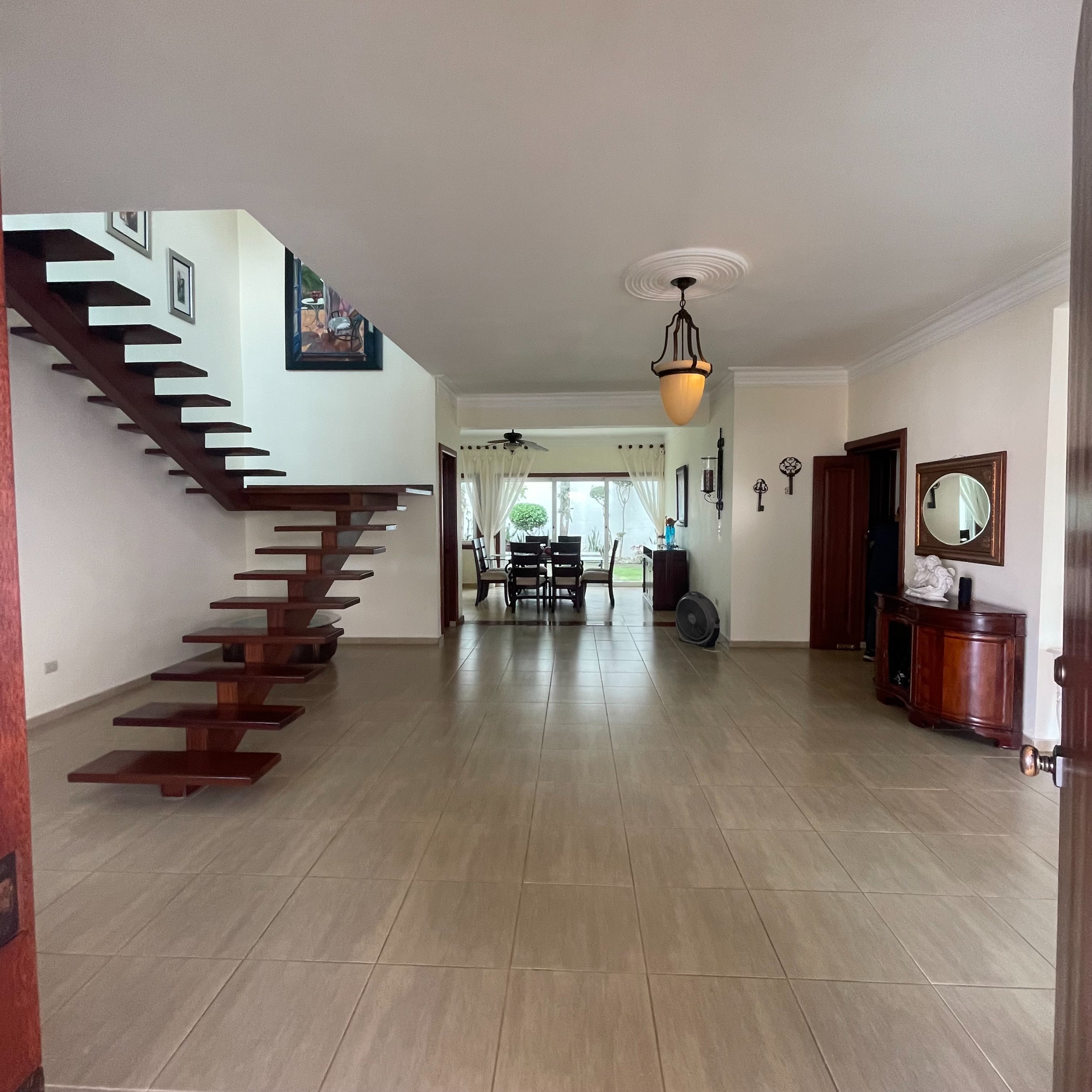 casas - Casa Moderna en los Cerros de Gurabo Tercero
Precio Negociable 6
