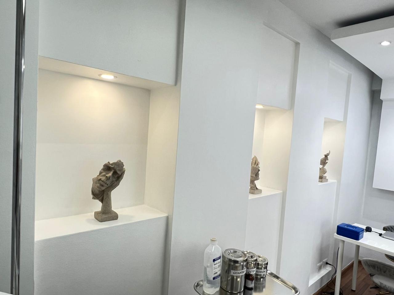 oficinas y locales comerciales - Consultorio en Alquiler en Plaza Paseo de la Churchill. 8
