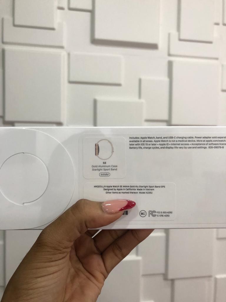 otros electronicos - Apple Watch SE 2020 44mm sellado 1