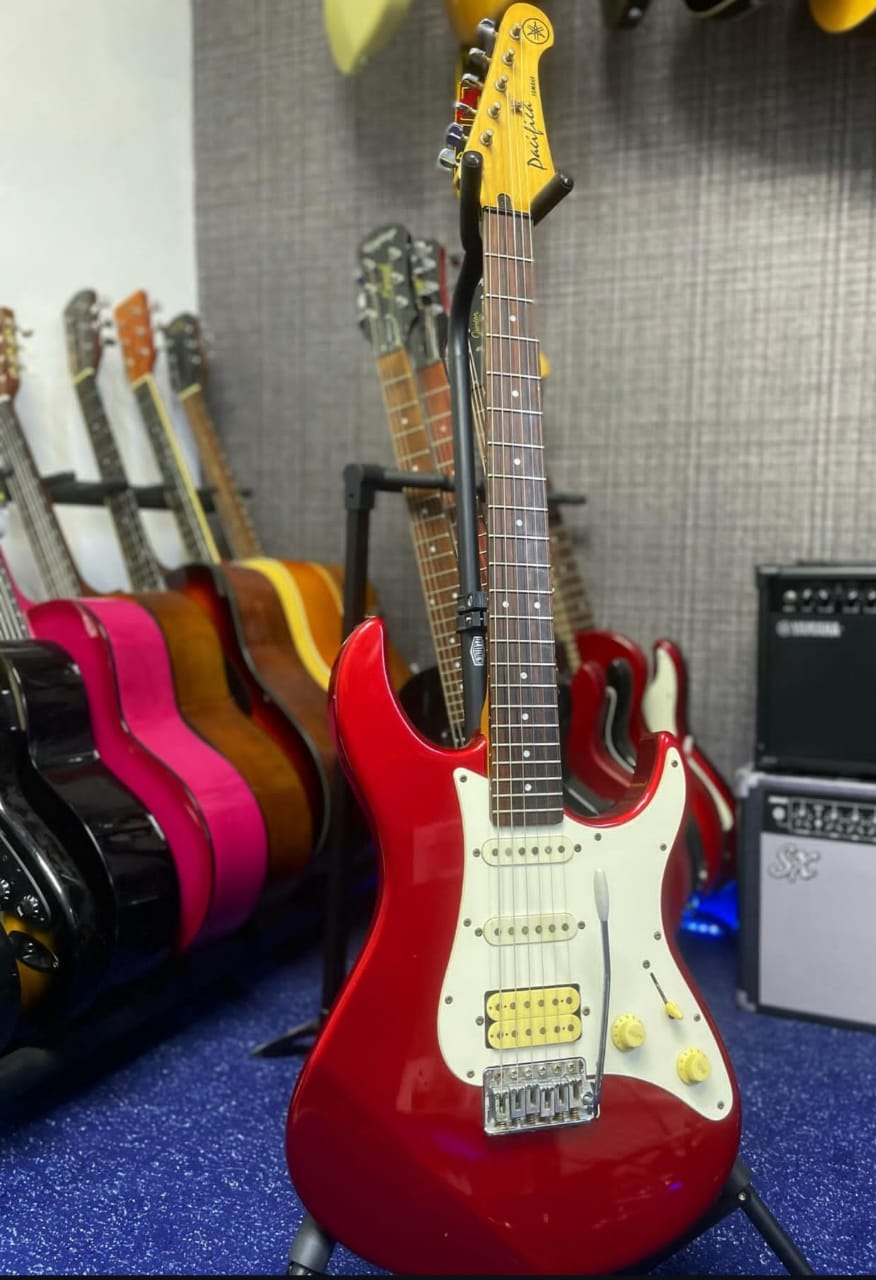 instrumentos musicales - Guitarra electrica Yamaha Pacifica 012 1