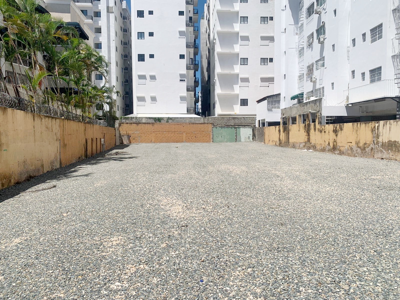 solares y terrenos - Solar comercial en alquiler  2