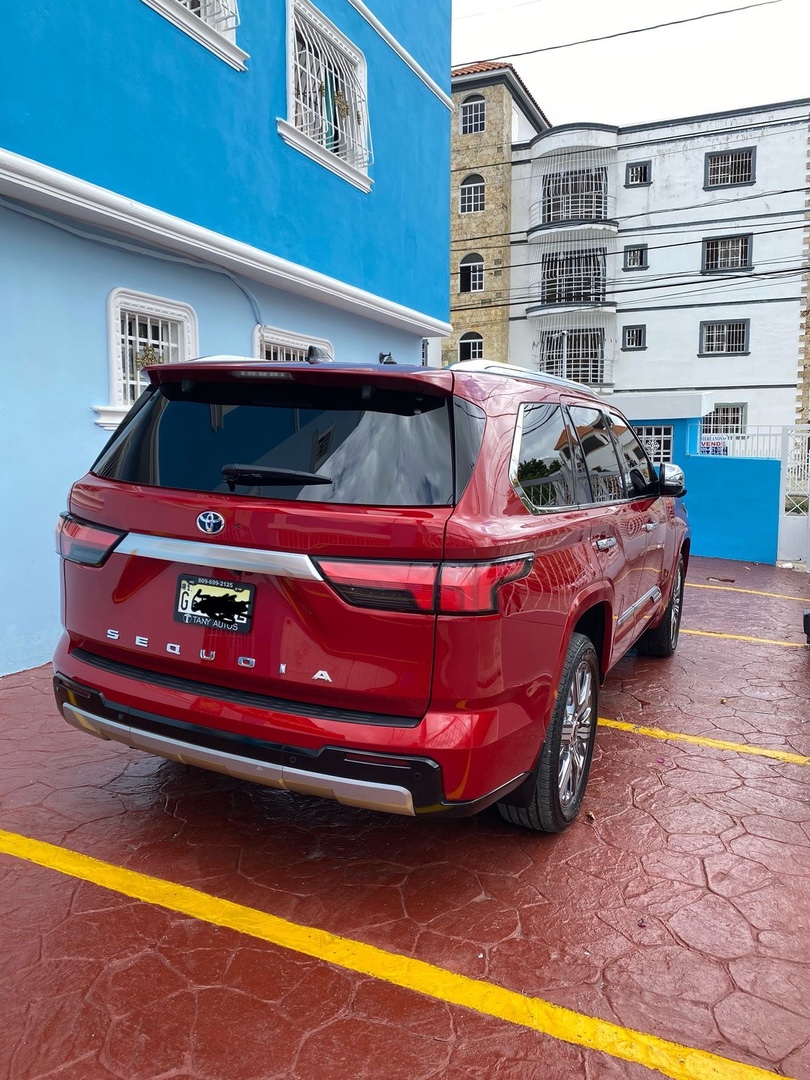jeepetas y camionetas - Toyota Sequoia Capstone 2023 (FULL) Híbrida  3