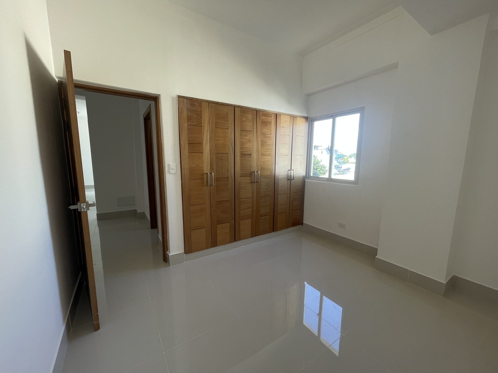 apartamentos - Apartamento en venta 3 habitaciones 2 baños 2 parqueos en Colina de Los Rios 3