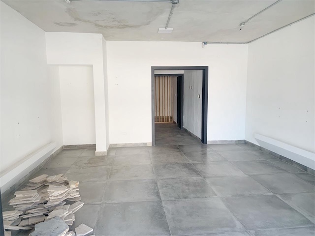 oficinas y locales comerciales - Local céntrico en Naco  7