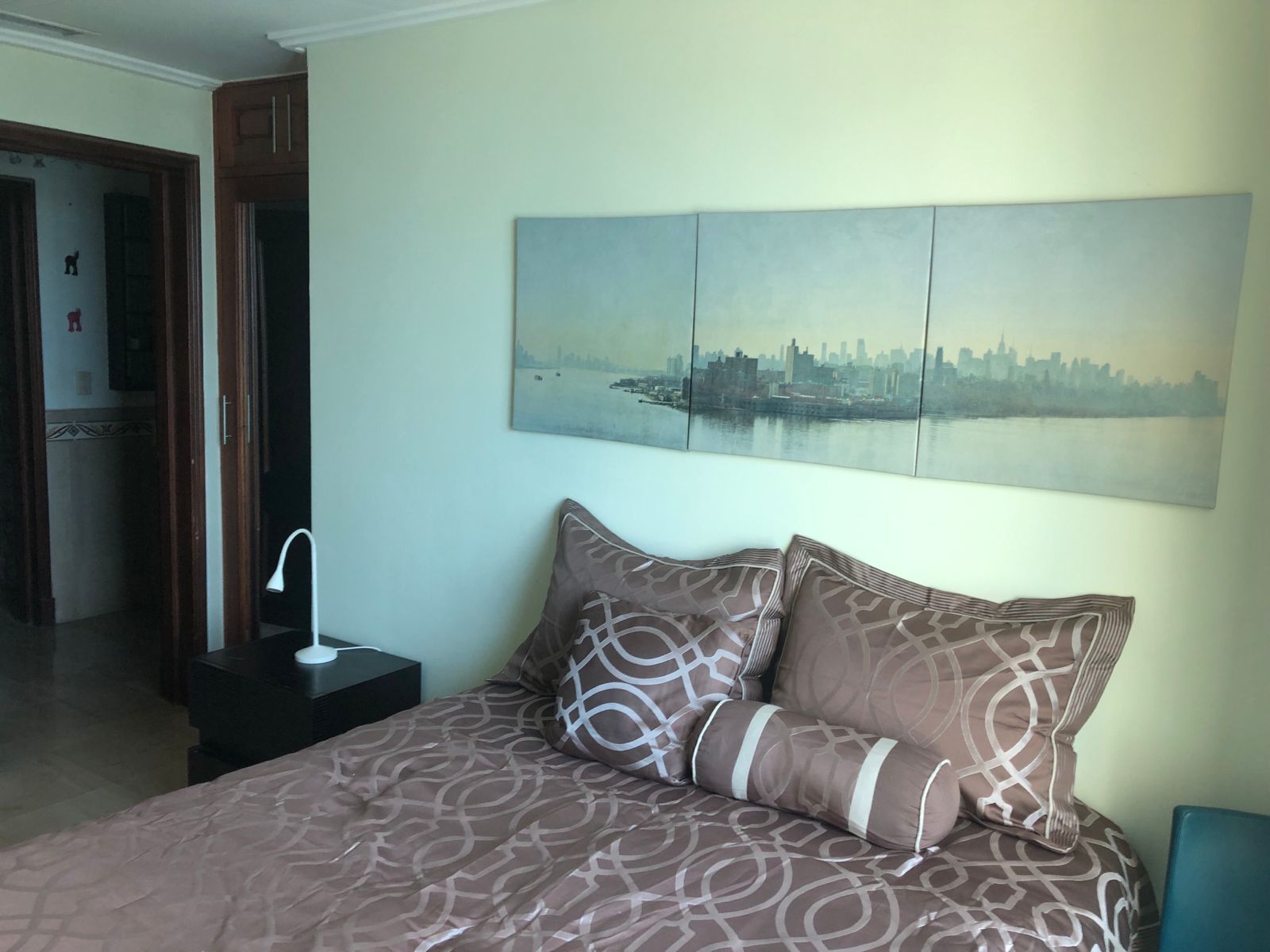 apartamentos - Hermoso apt amueblado frente al mar 7