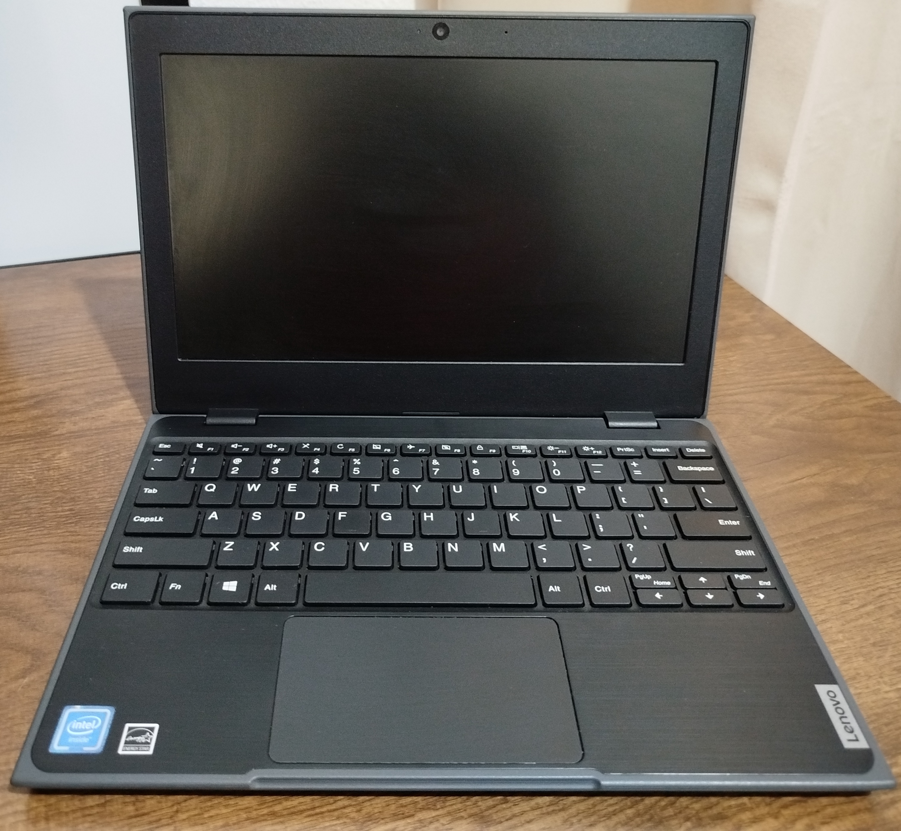 computadoras y laptops - Laptop mini Lenovo  1