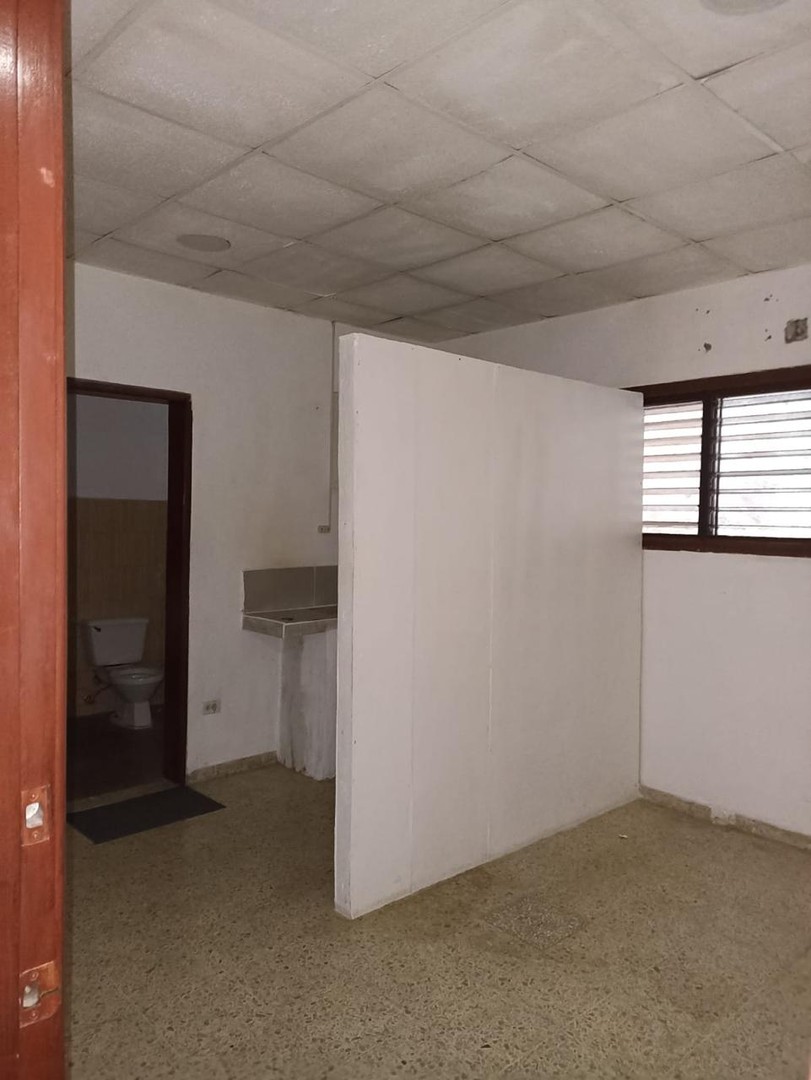 apartamentos - Alquiler Apartamento Estudio Sin Amueblar, Av Delgado, Gazcue, Santo Domingo 0