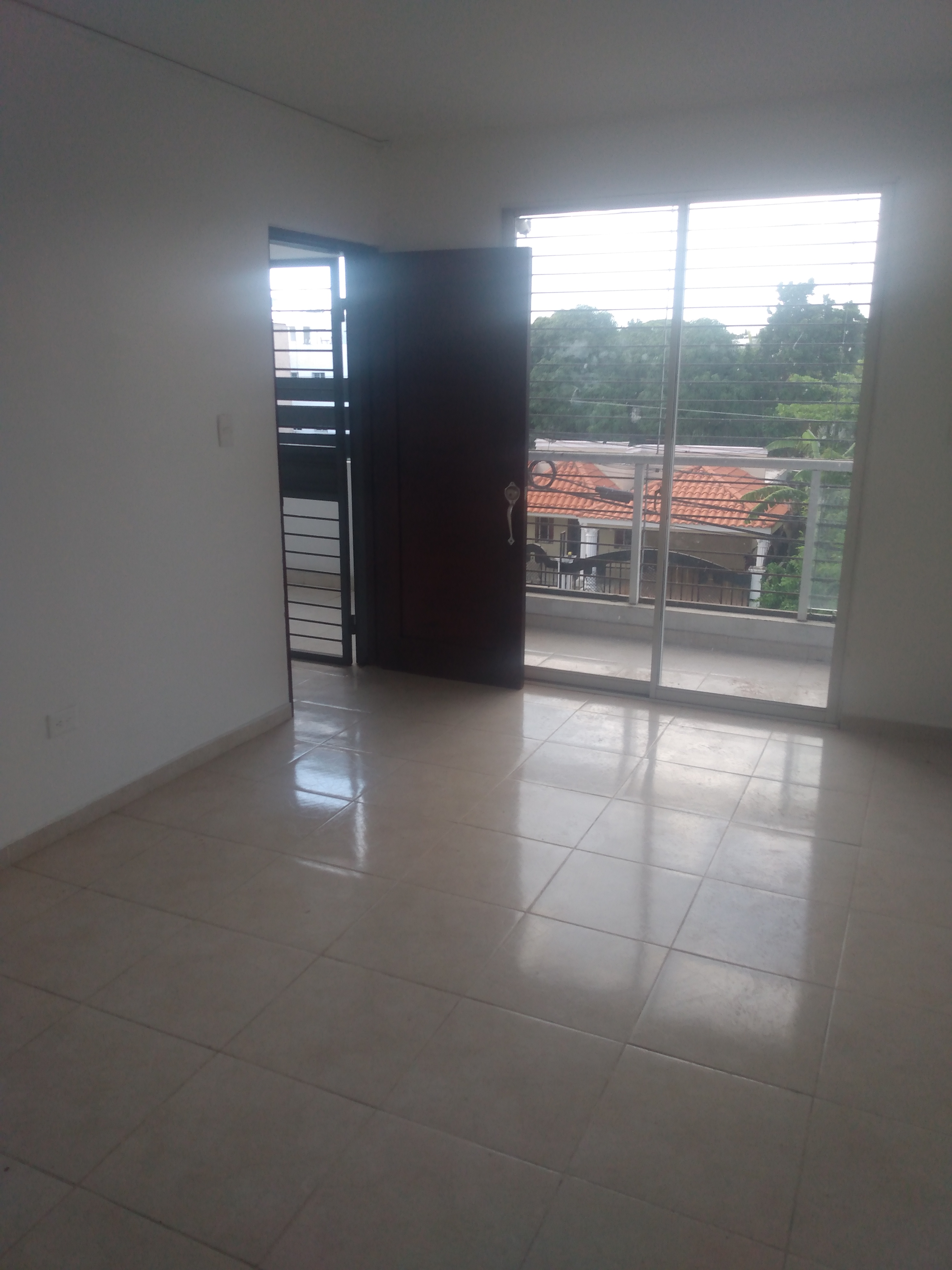 apartamentos - El Embrujo III 20,000 pesos pido 2 meses de deposito y el mes dela tado de renta 8