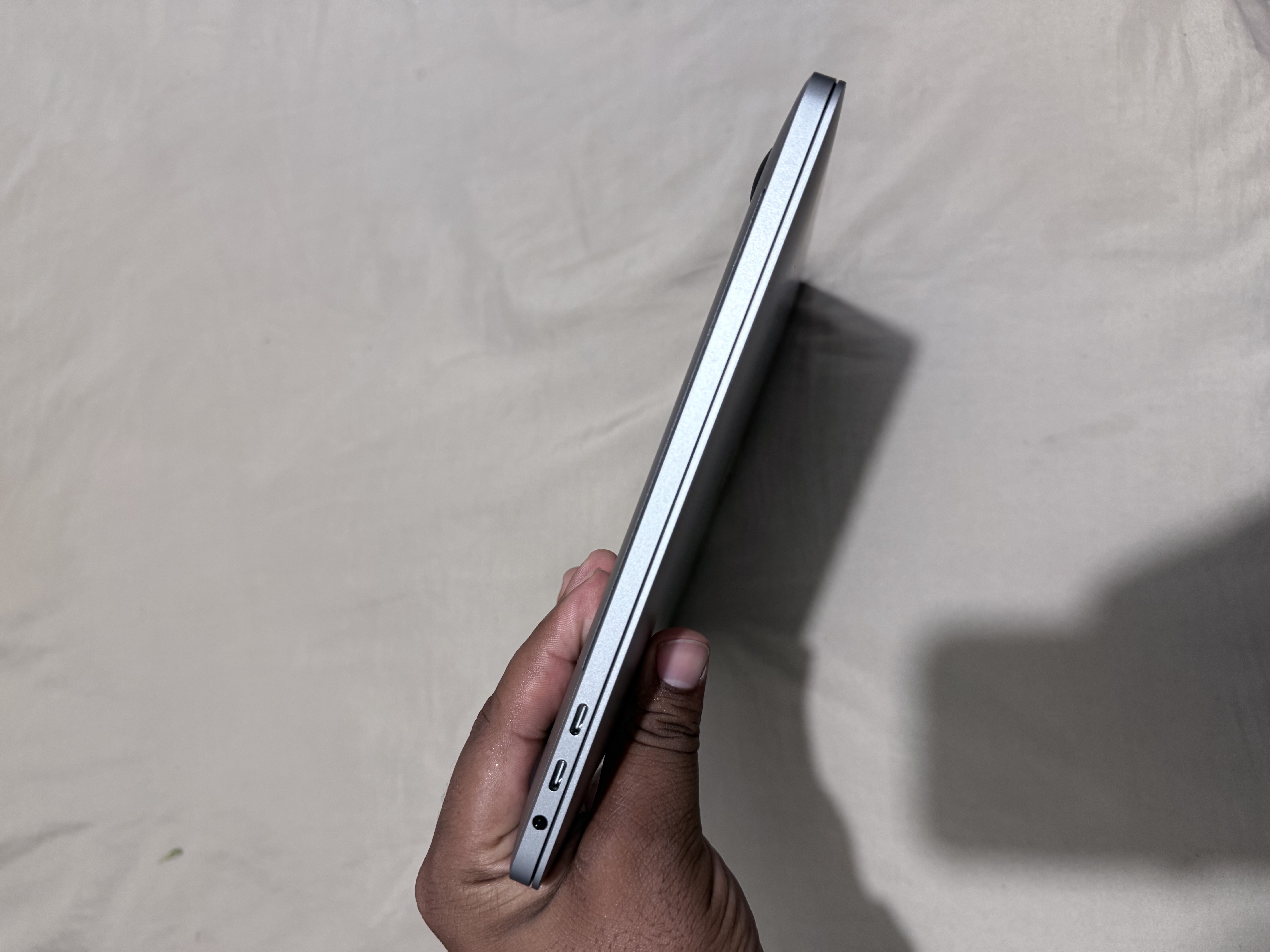 computadoras y laptops - MacBook Pro 2020 13-Inch i5/16GB/500Gb SSD  3