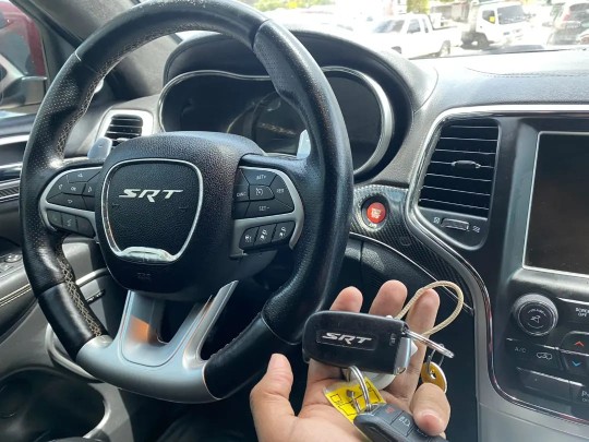 jeepetas y camionetas - Jeep grand cherokee srt 2016 3