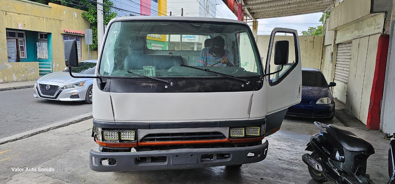 camiones y vehiculos pesados - Mitsubishi Canter 2006 2