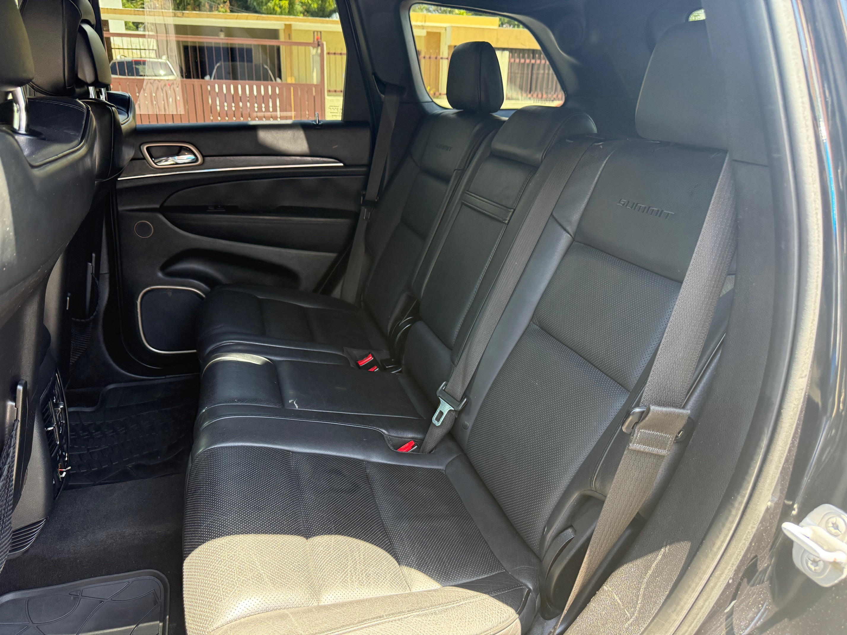 jeepetas y camionetas - Jeep Grand Cherokee Summit 2014 4