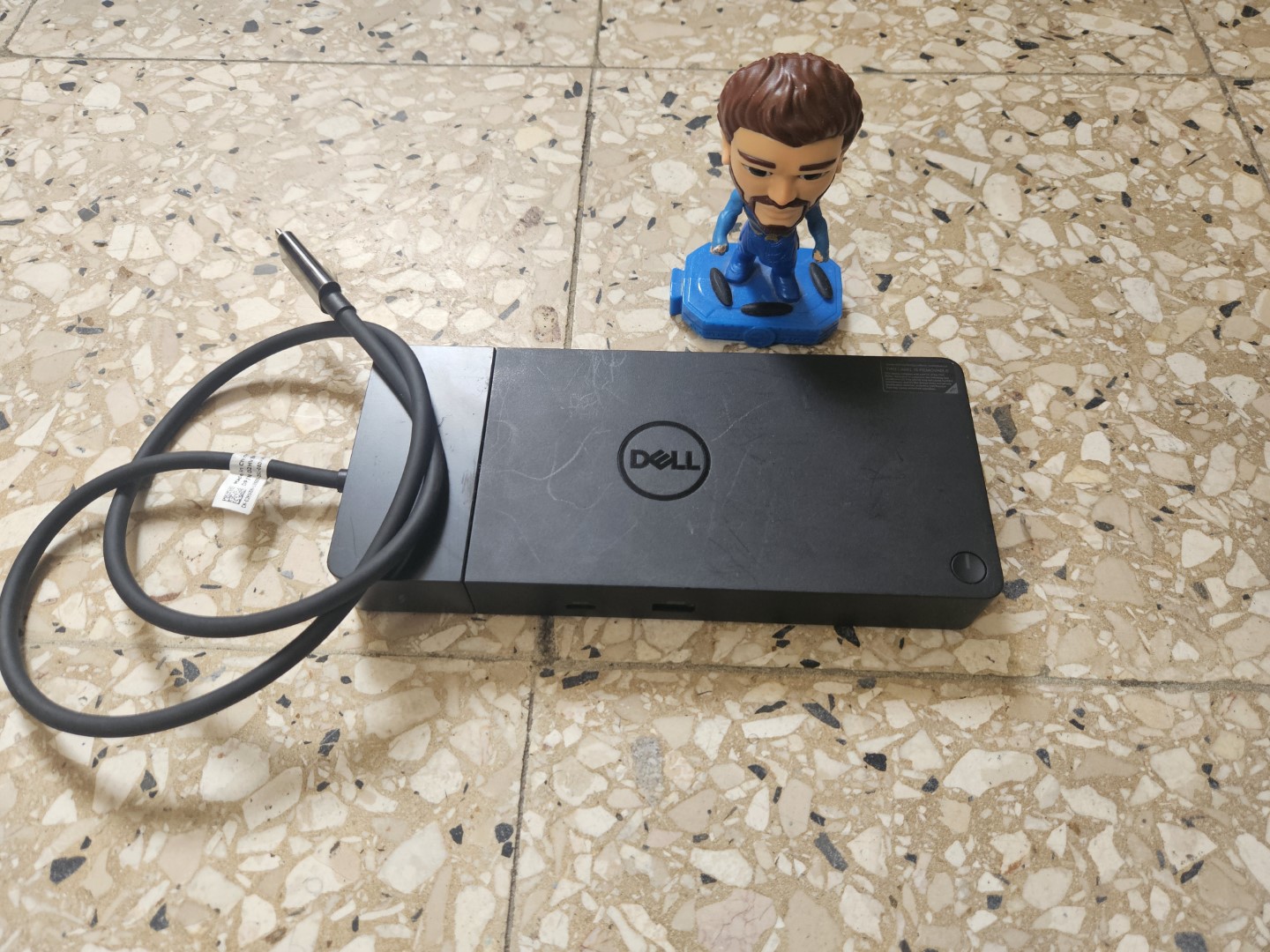 computadoras y laptops - Dell Docking WD19TBS 0