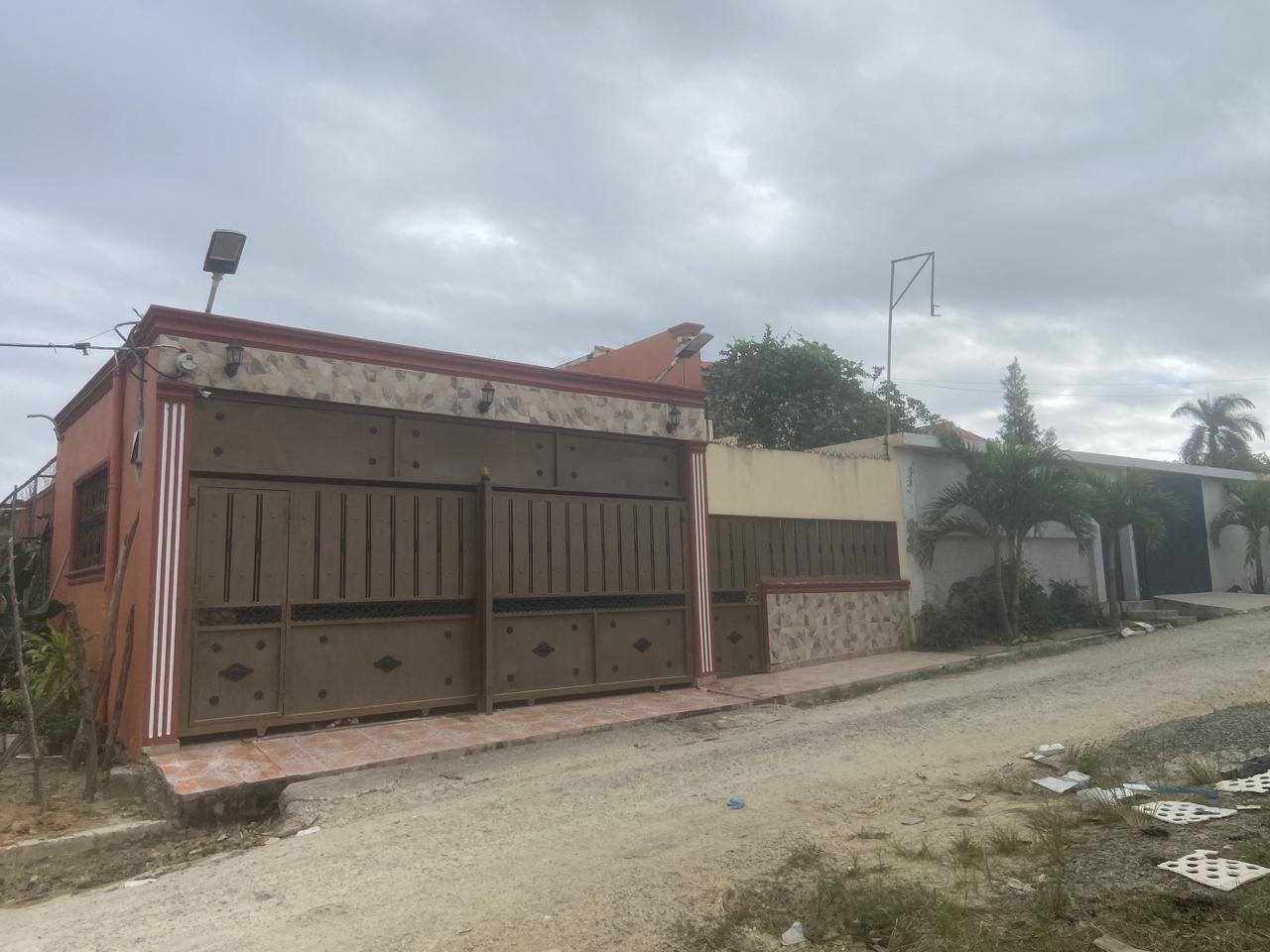 solares y terrenos - Solar en Esquina Ideal para Negocio o Nave en Pant