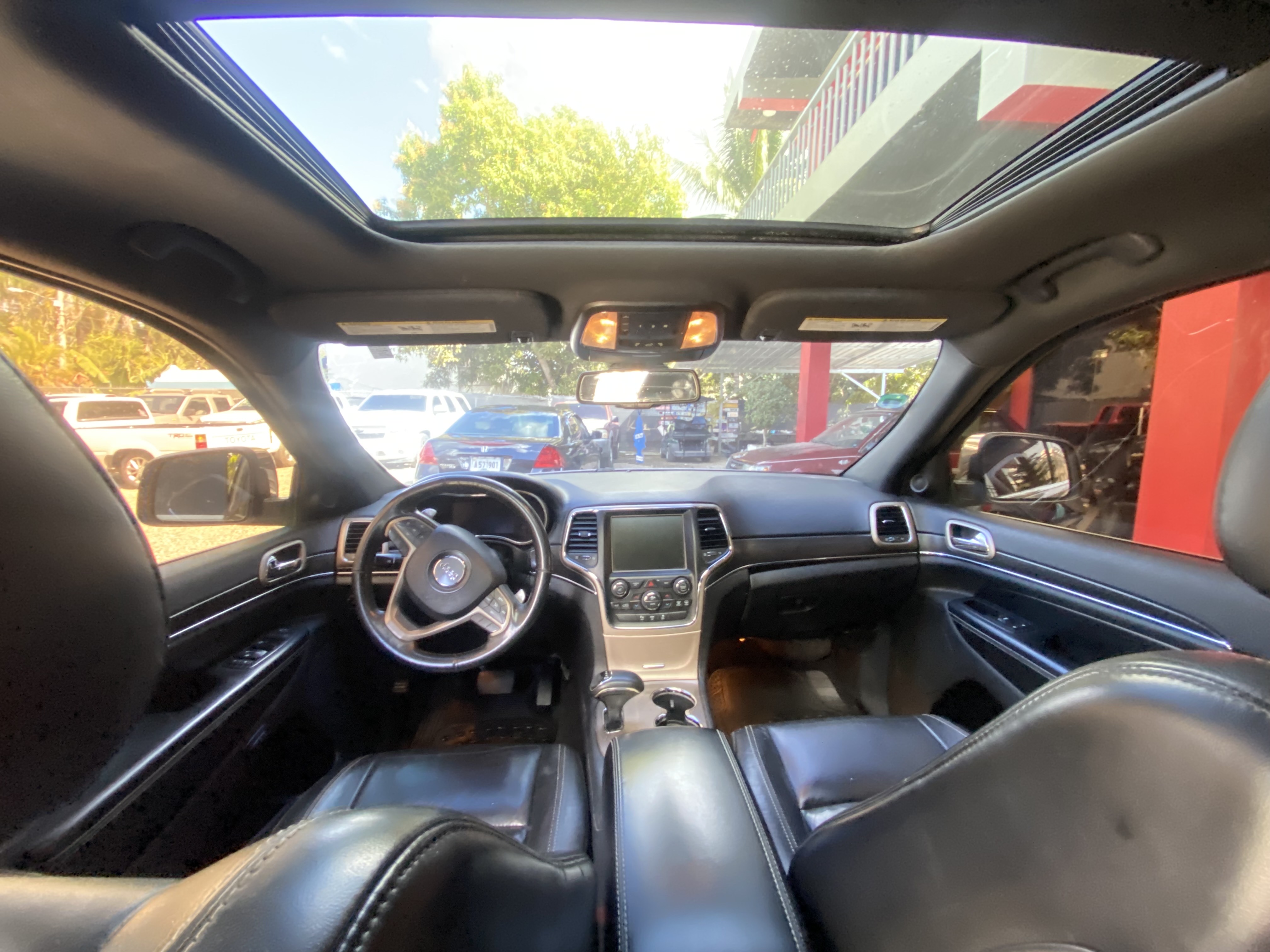 jeepetas y camionetas - JEEP GRAND CHEROKEE LIMITED 2015 5