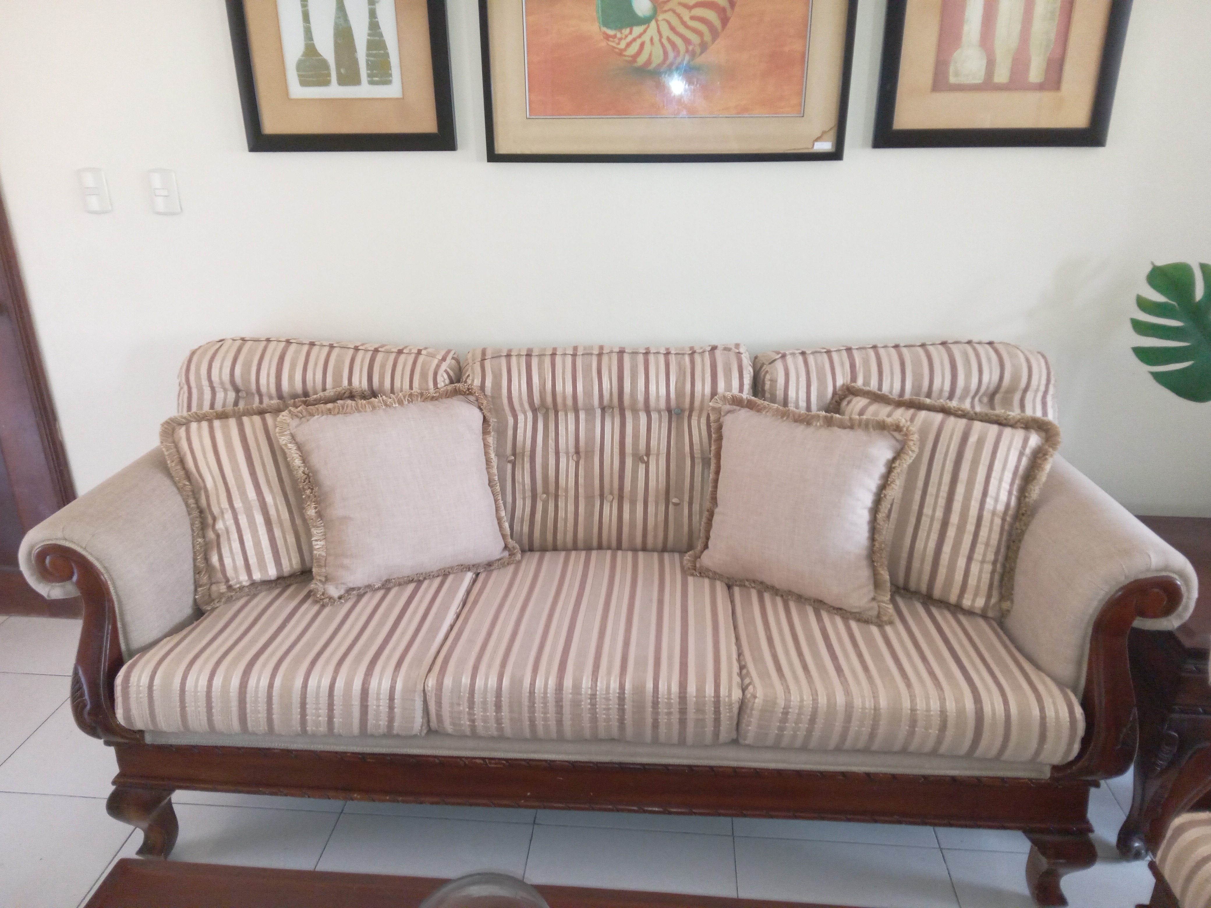 muebles y colchones - De Oportunidad!! Juego de Mueble Clasico Hermoso en caoba 2