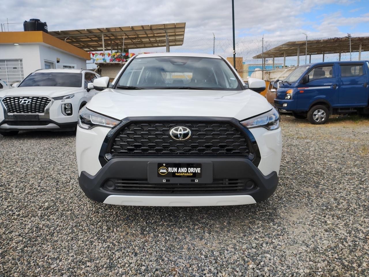 jeepetas y camionetas - COROLLA CROSS 2024 9