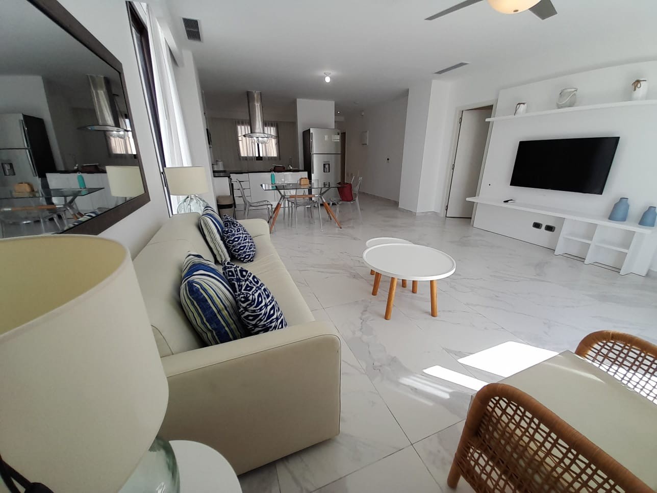 apartamentos - RENTA / ALQUILER APARTAMENTO HARD ROCK RESIDENCIAL STAR 5